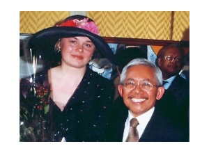 С послом Малайзии в России Датуком Яхья Баба на выставке в Москве. 2002